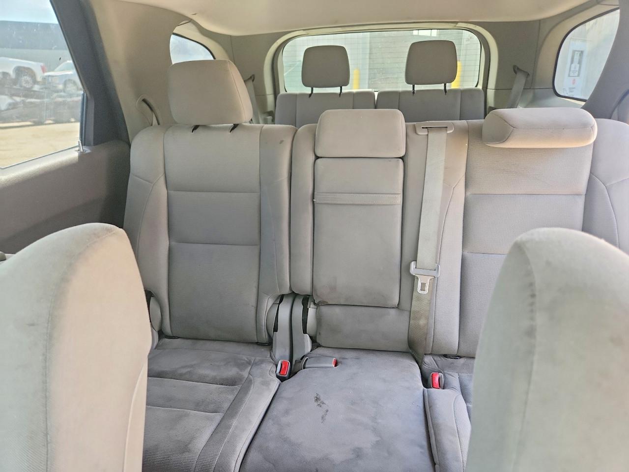 2011 Dodge Durango Express Silver vin: 1D4RE2GG1BC616043