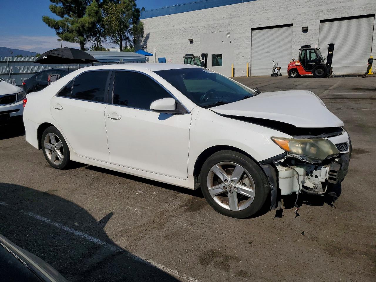 2014 Toyota Camry Se White vin: 4T1BF1FK1EU777305