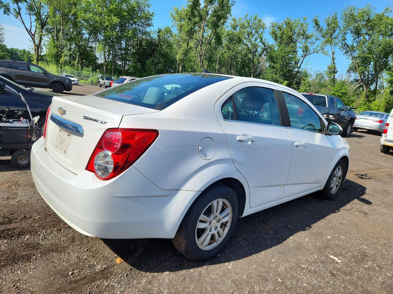 2012 Chevrolet Sonic Lt White vin: 1G1JC5SH7C4105068
