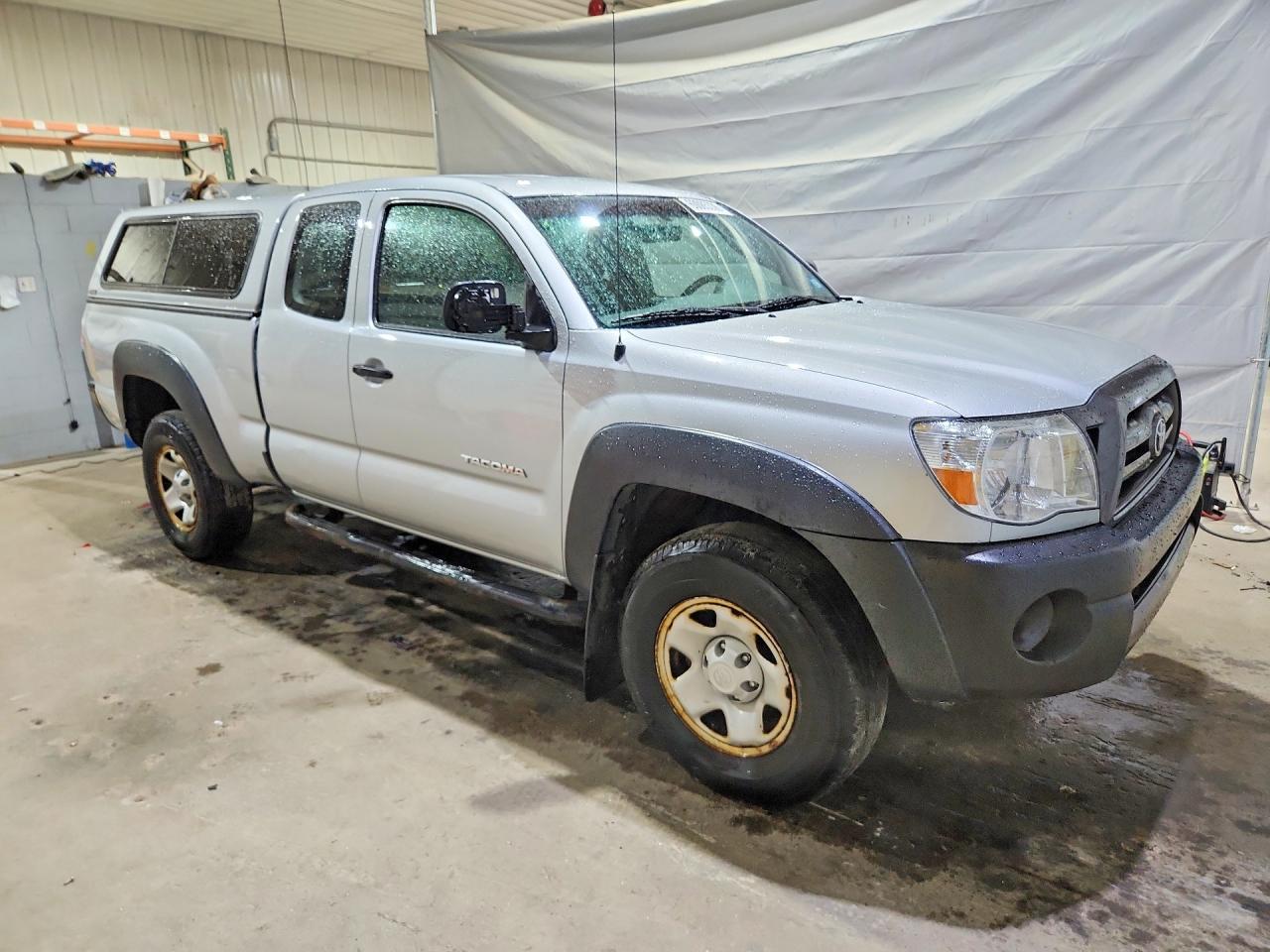 2010 Toyota Tacoma Access Cab Silver vin: 5TEUX4EN8AZ682314