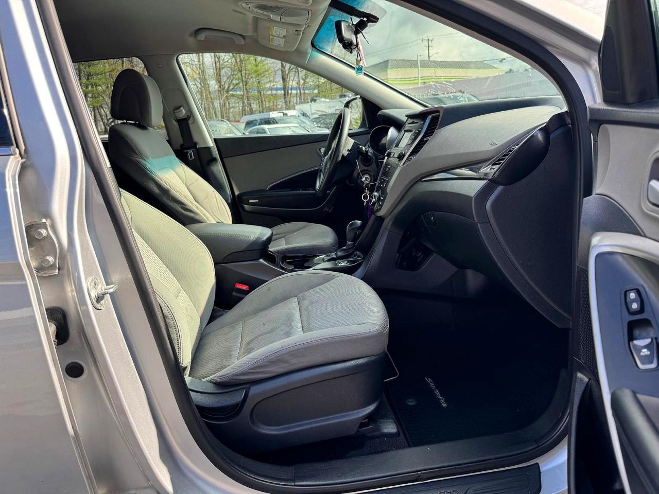 2015 Hyundai Santa Fe Gls Silver vin: KM8SMDHF6FU119682