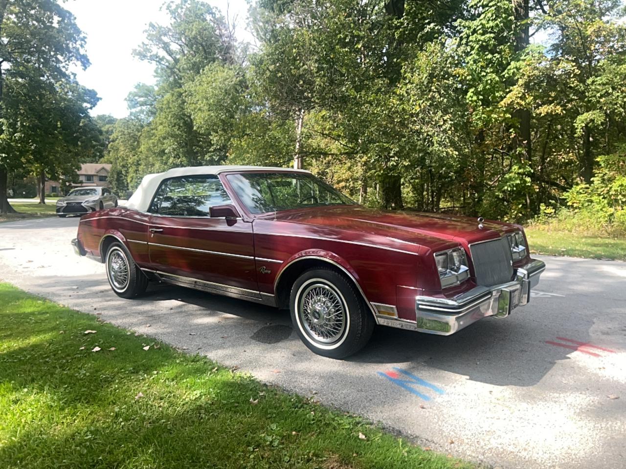 1985 Buick Riviera Maroon vin: 1G4EZ67Y5FE447506