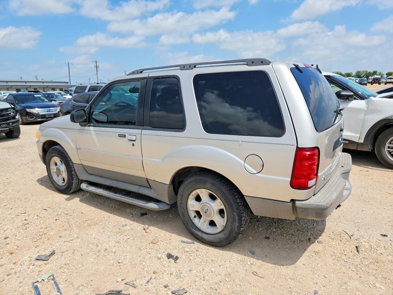 2003 Ford Explorer Sport Серебряный vin: 1FMYU60EX3UA95391