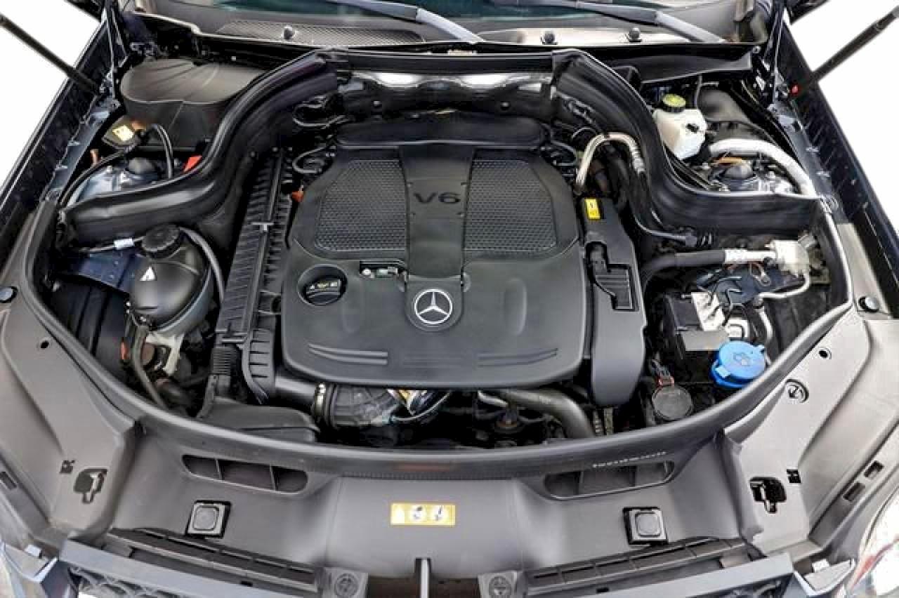 2014 Mercedes-benz Glk 350 Серый vin: WDCGG5HB7EG301919