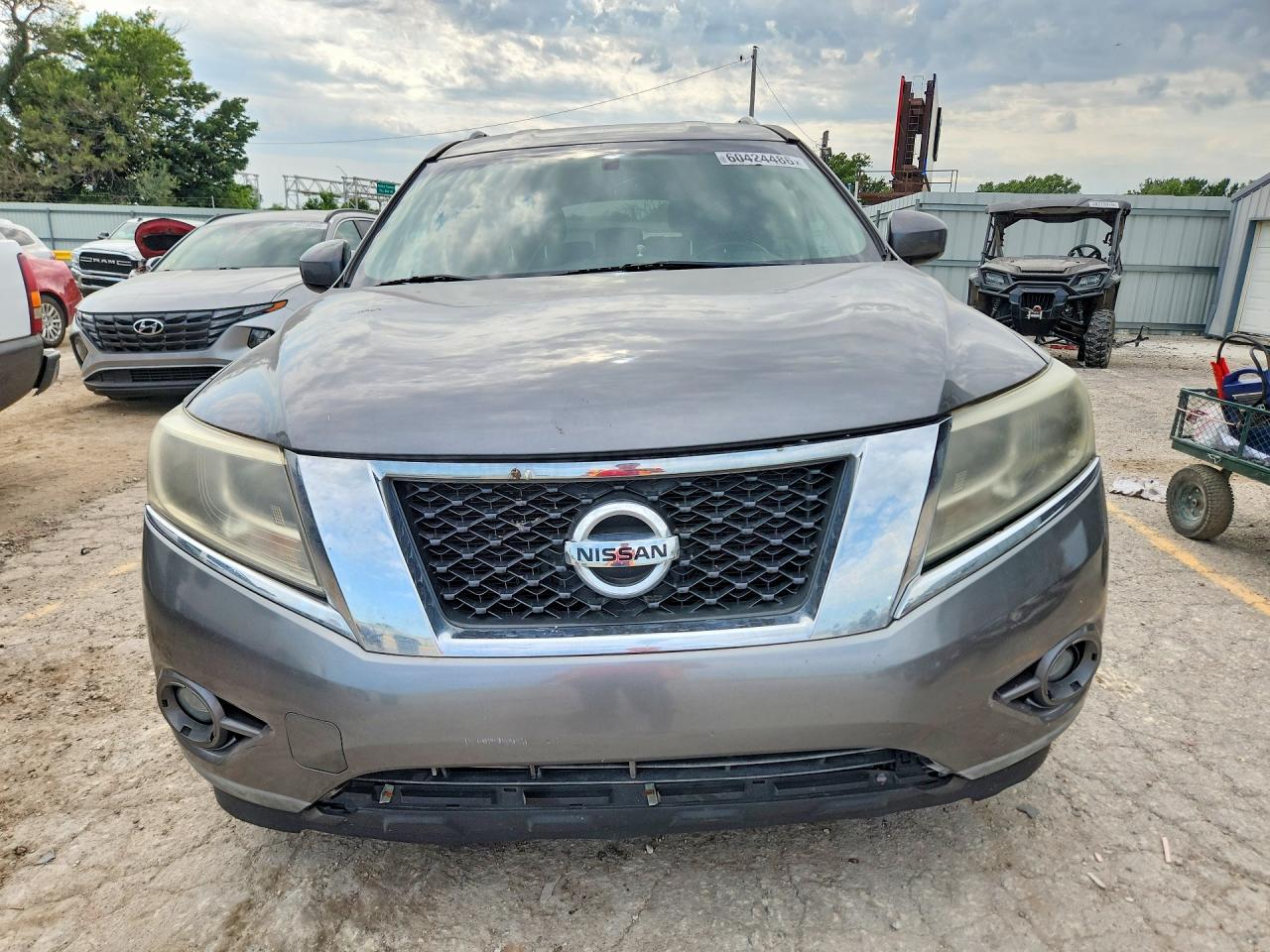 2015 Nissan Pathfinder Sv Gray vin: 5N1AR2MM0FC672422
