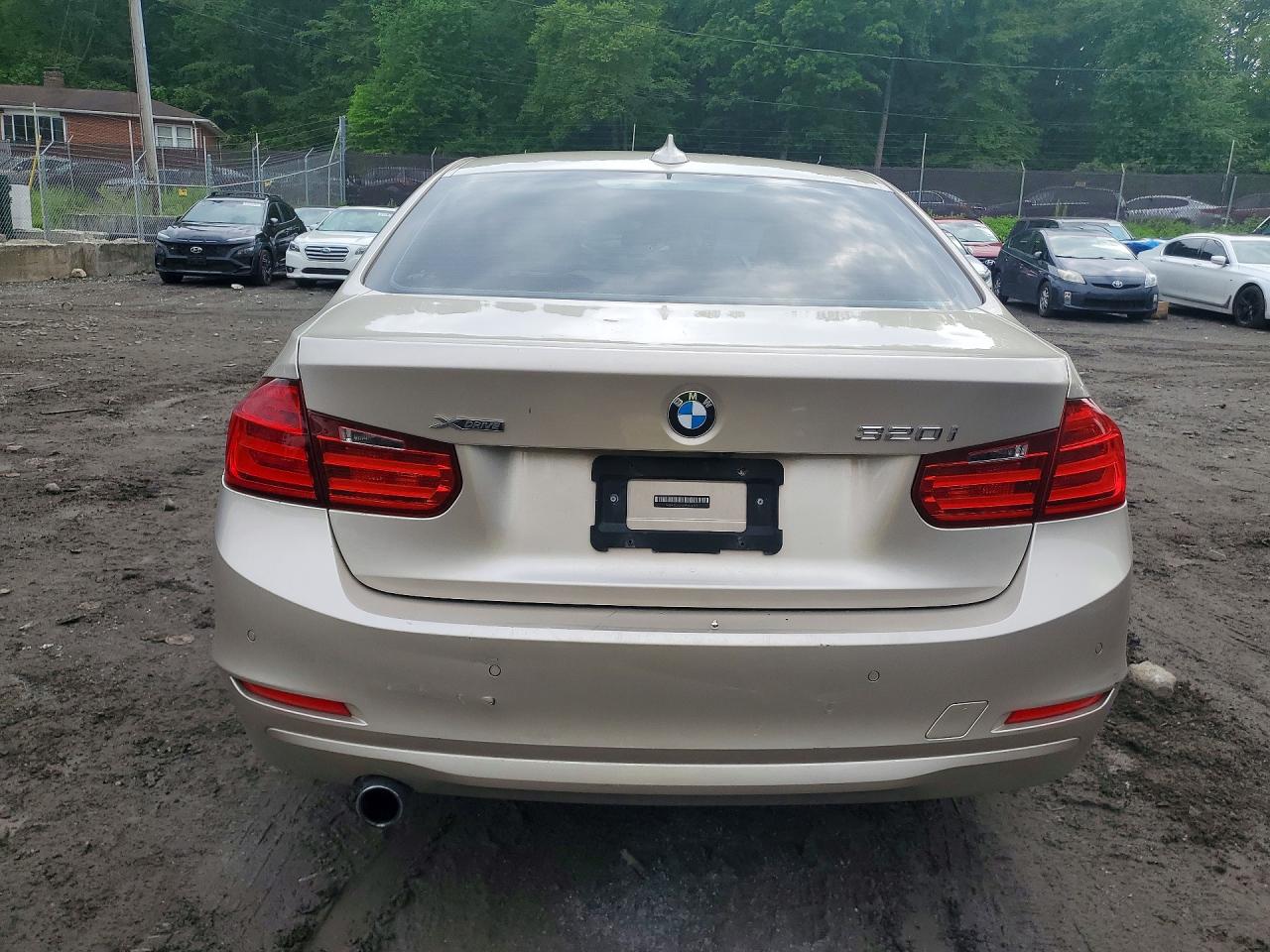 2015 Bmw 320 I Xdrive Gold vin: WBA3C3G56FNS74092