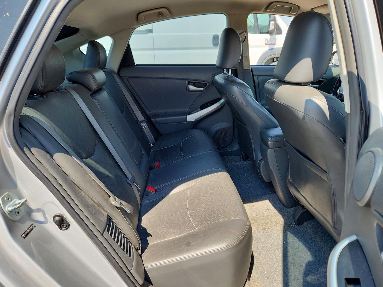 2011 Toyota Prius Four Silver vin: JTDKN3DU1B0288008
