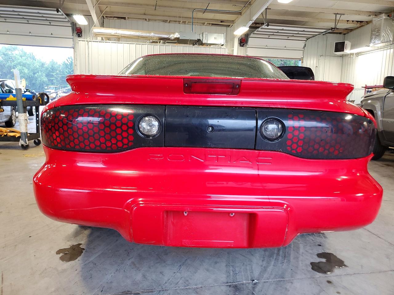 2000 Pontiac Firebird Red vin: 2G2FS22K3Y2160760