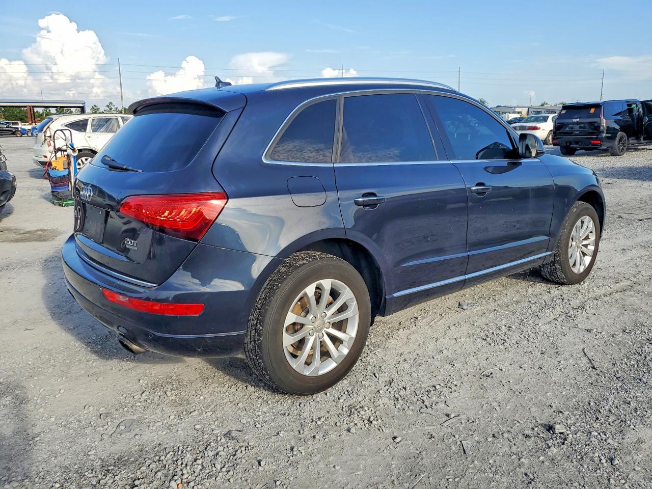 2015 Audi Q5 Premium Plus Blue vin: WA1LFAFP5FA114126