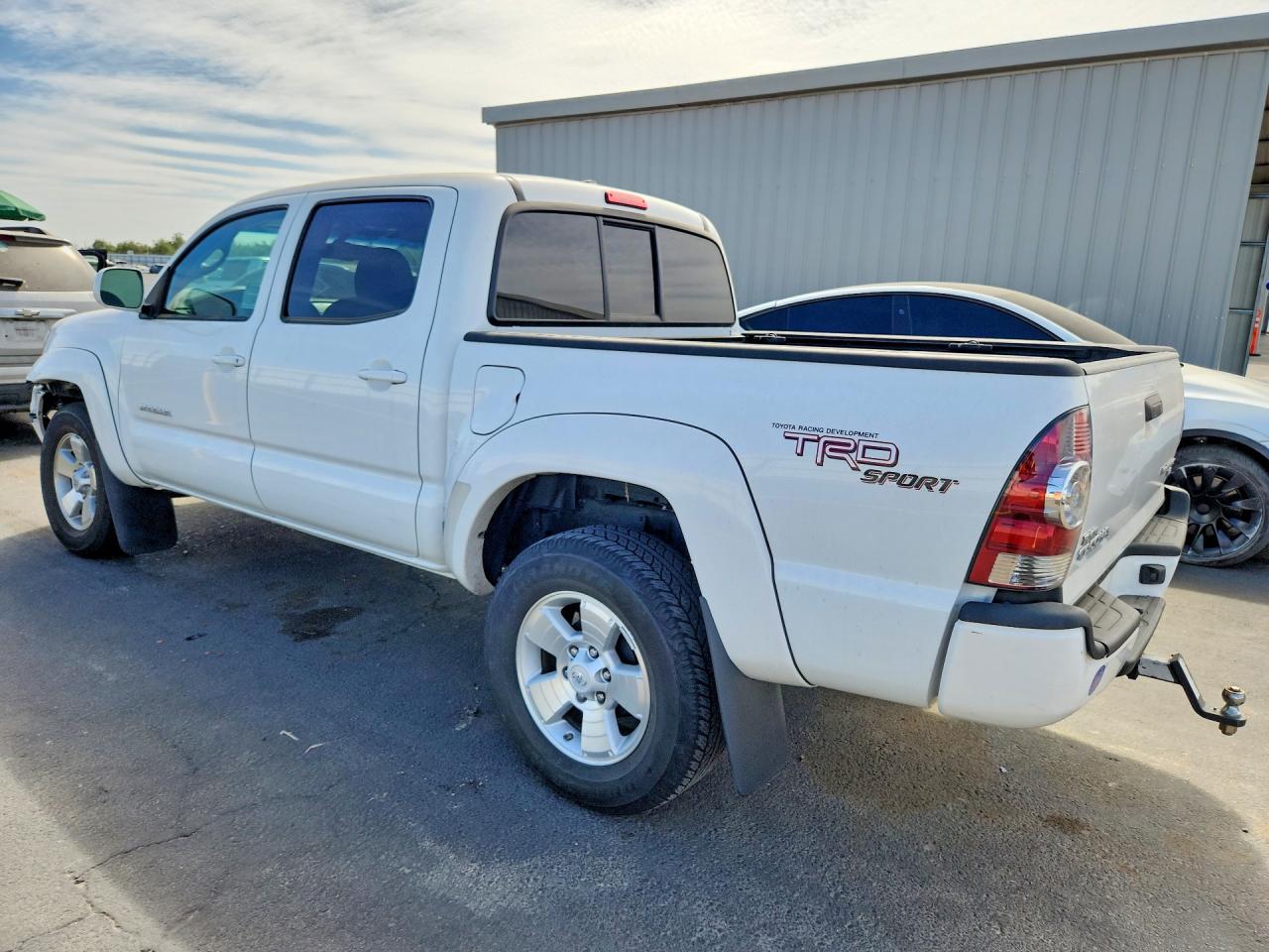 2011 Toyota Tacoma Double Cab Prerunner Белый vin: 3TMJU4GN3BM113930