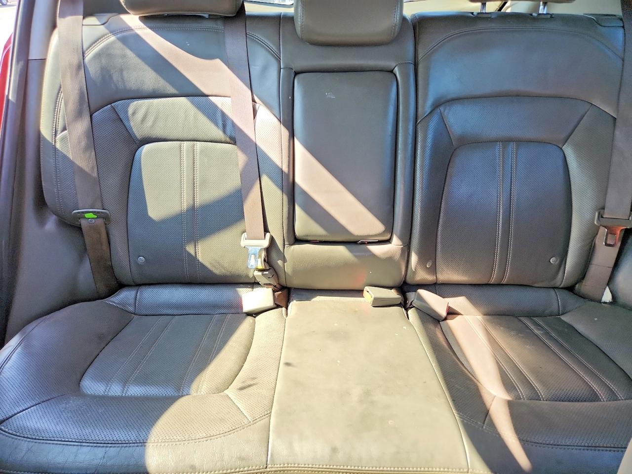 2011 Kia Sportage Ex Red vin: KNDPC3A21B7072195