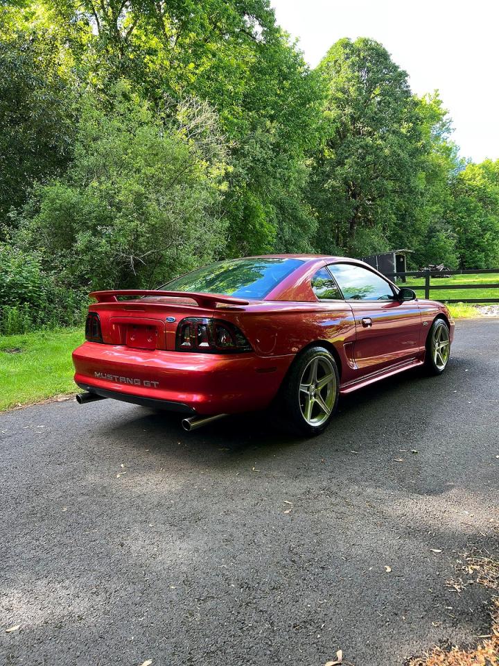 1996 Ford Mustang Gt Красный vin: 1FALP42XXTF190133
