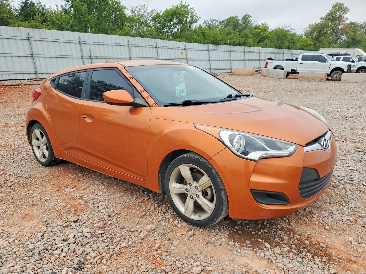 2015 Hyundai Veloster Base Orange vin: KMHTC6AD3FU244070