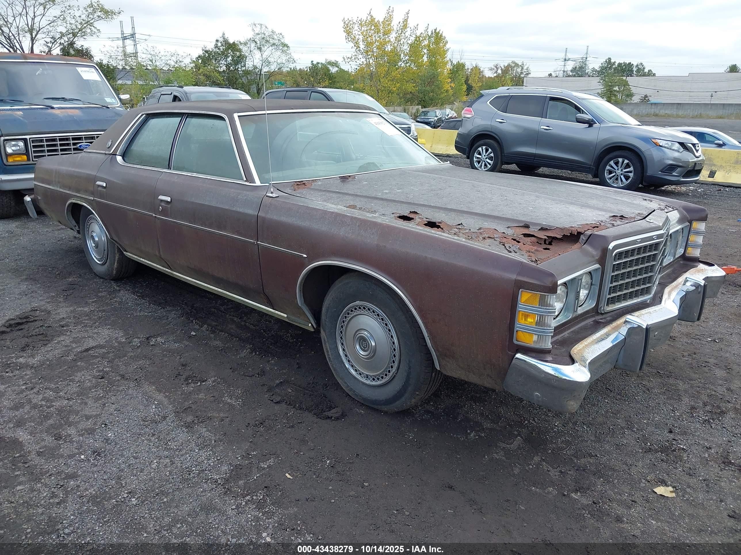 1978 Ford Ltd   Brown vin: 8B63H159579      