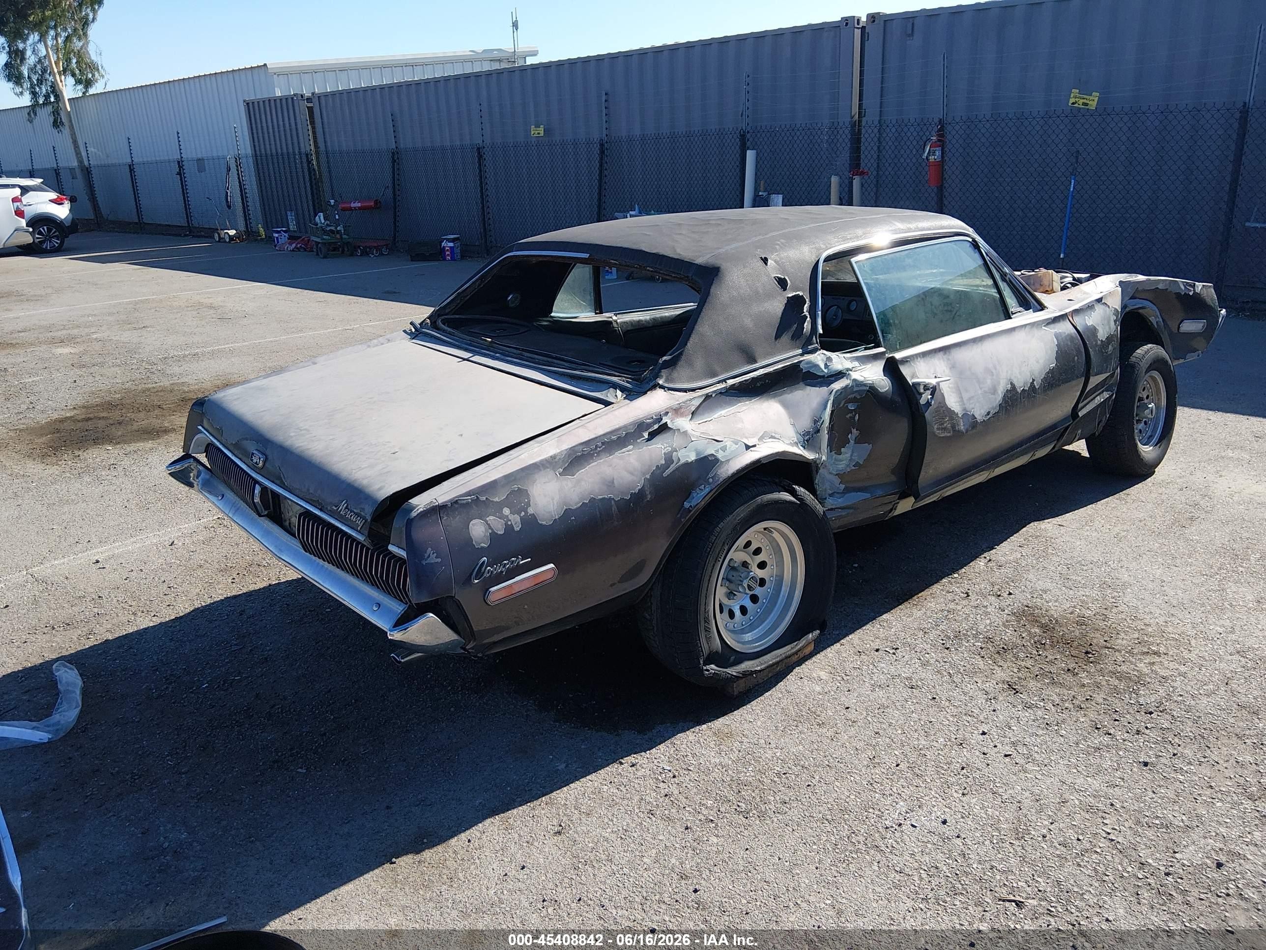 1970 Mercury Cougar Gray vin: 8F93F522051