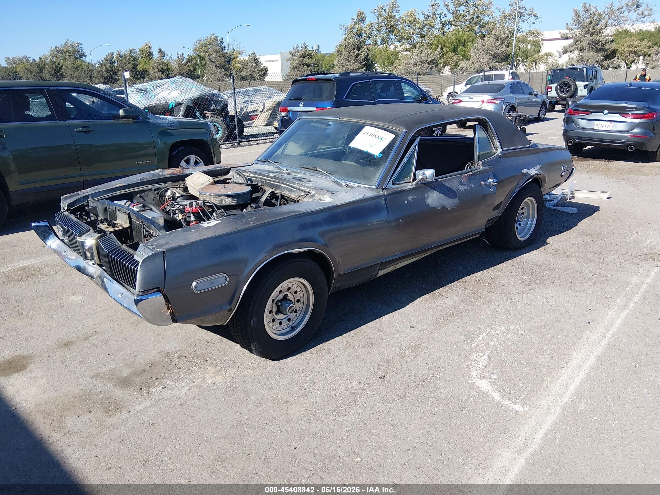 1970 Mercury Cougar Gray vin: 8F93F522051