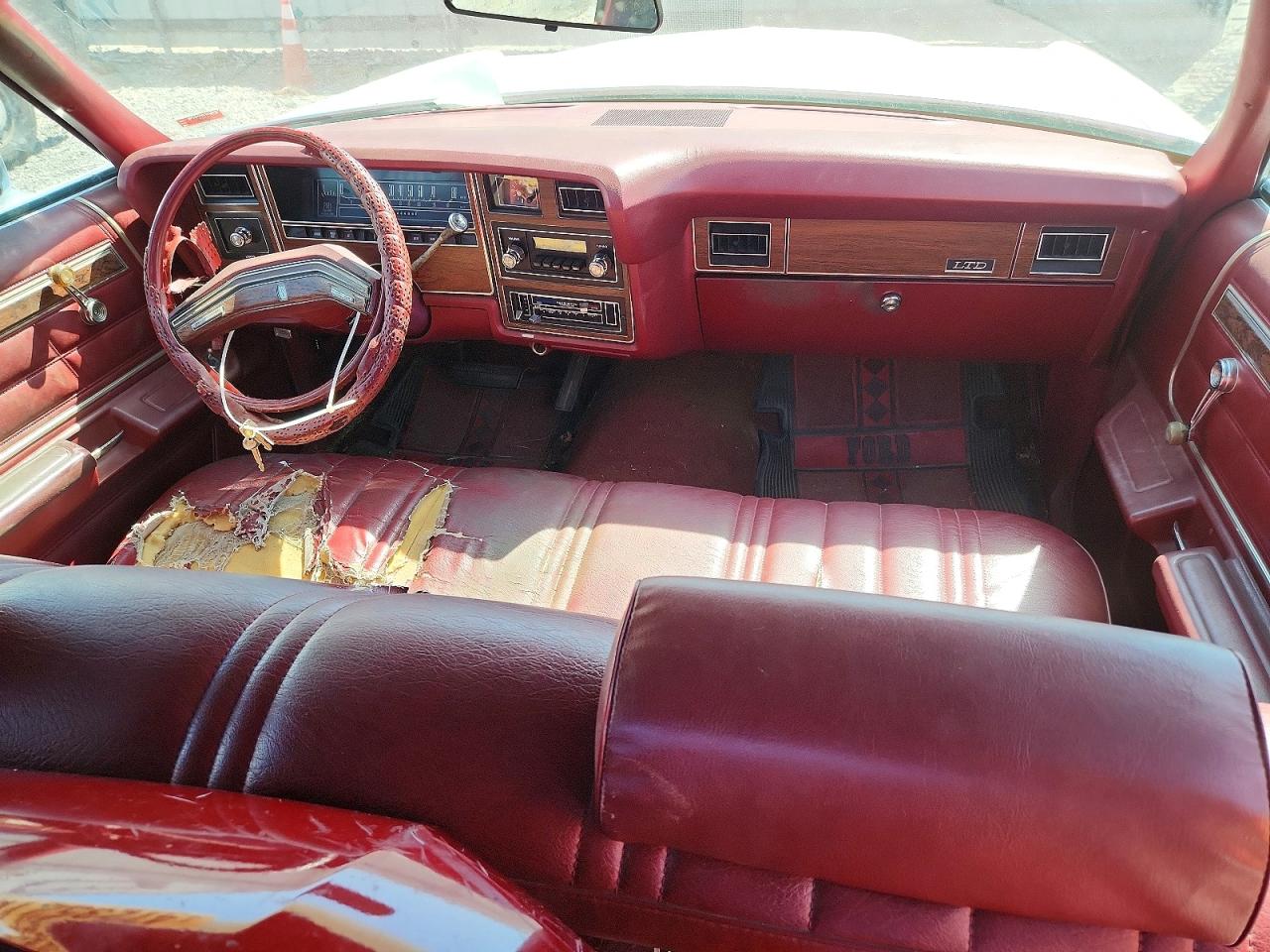 1978 Ford Ltd Бежевый vin: 8P63S105840