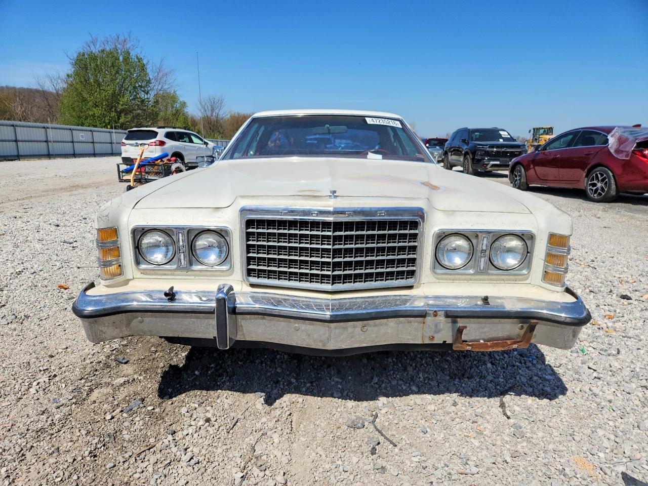 1978 Ford Ltd Бежевый vin: 8P63S105840