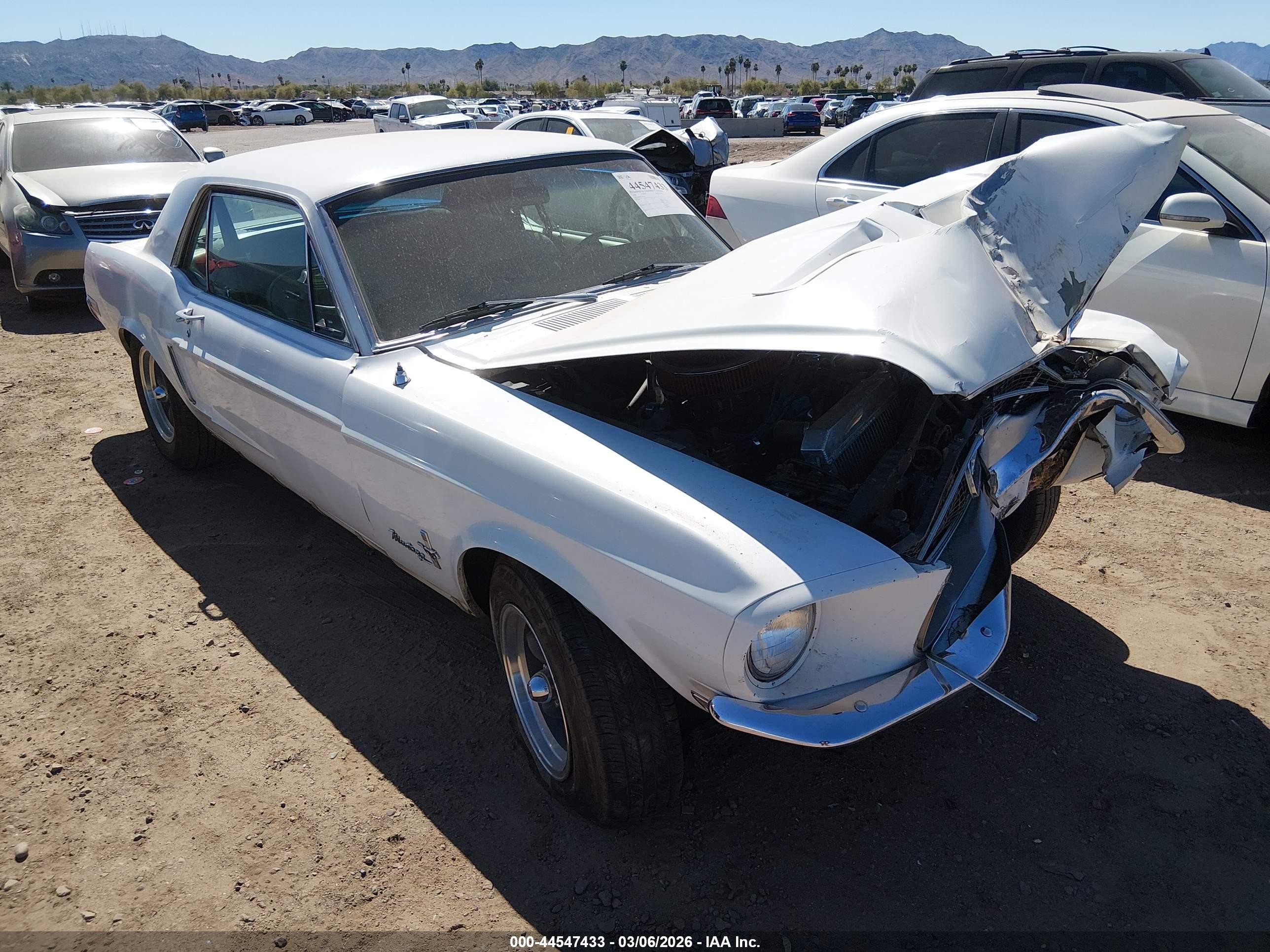 1968 Ford Mustang   Белый vin: 8R01C119376      