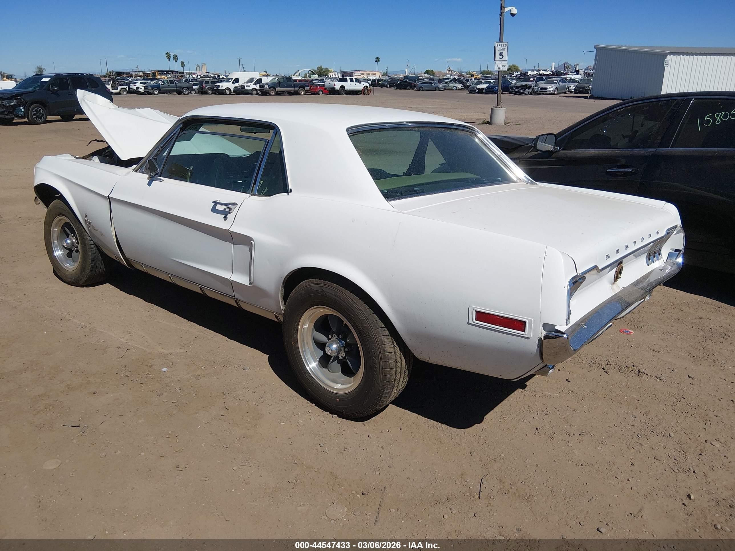 1968 Ford Mustang   Белый vin: 8R01C119376      