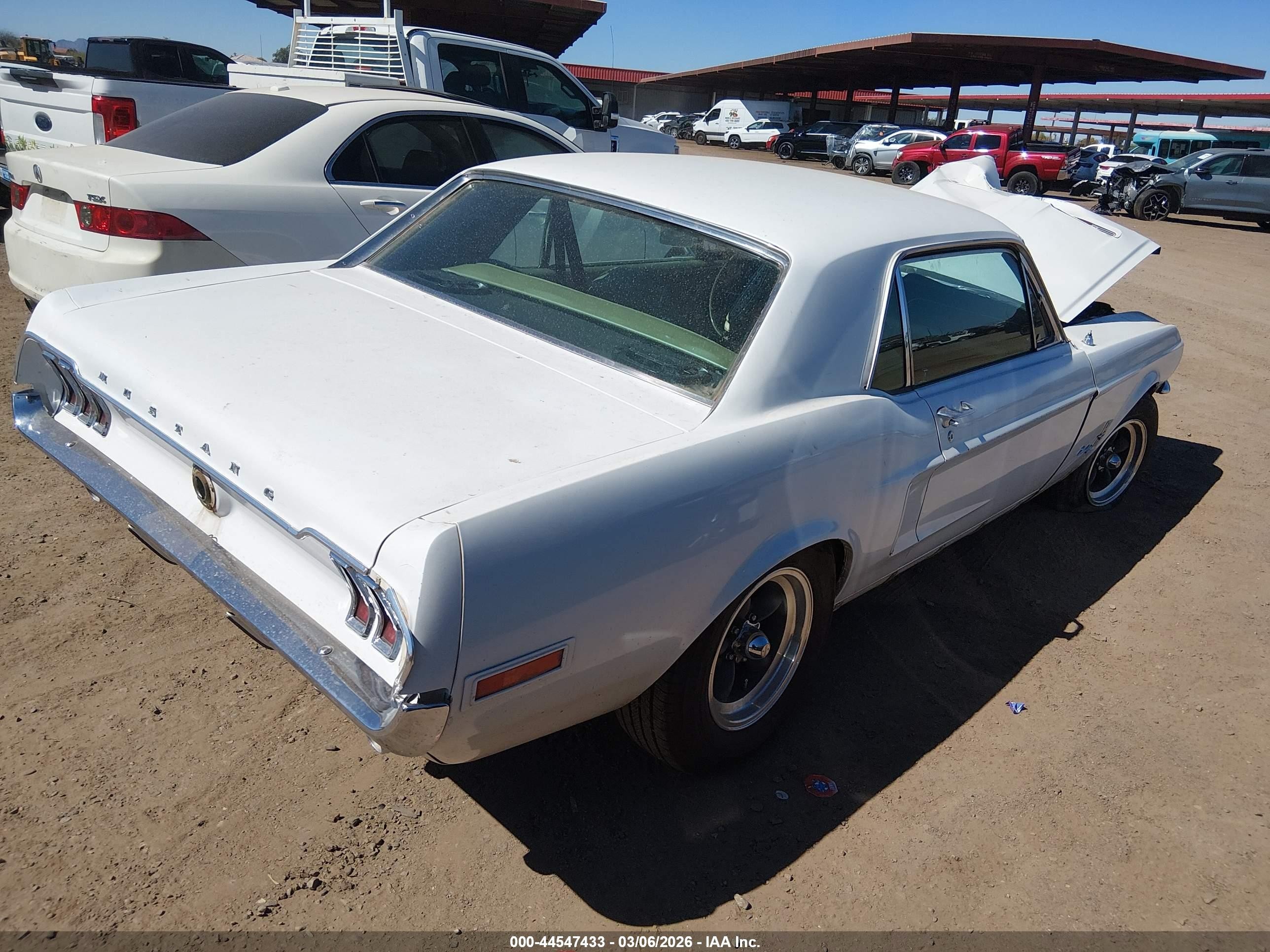 1968 Ford Mustang   Белый vin: 8R01C119376      