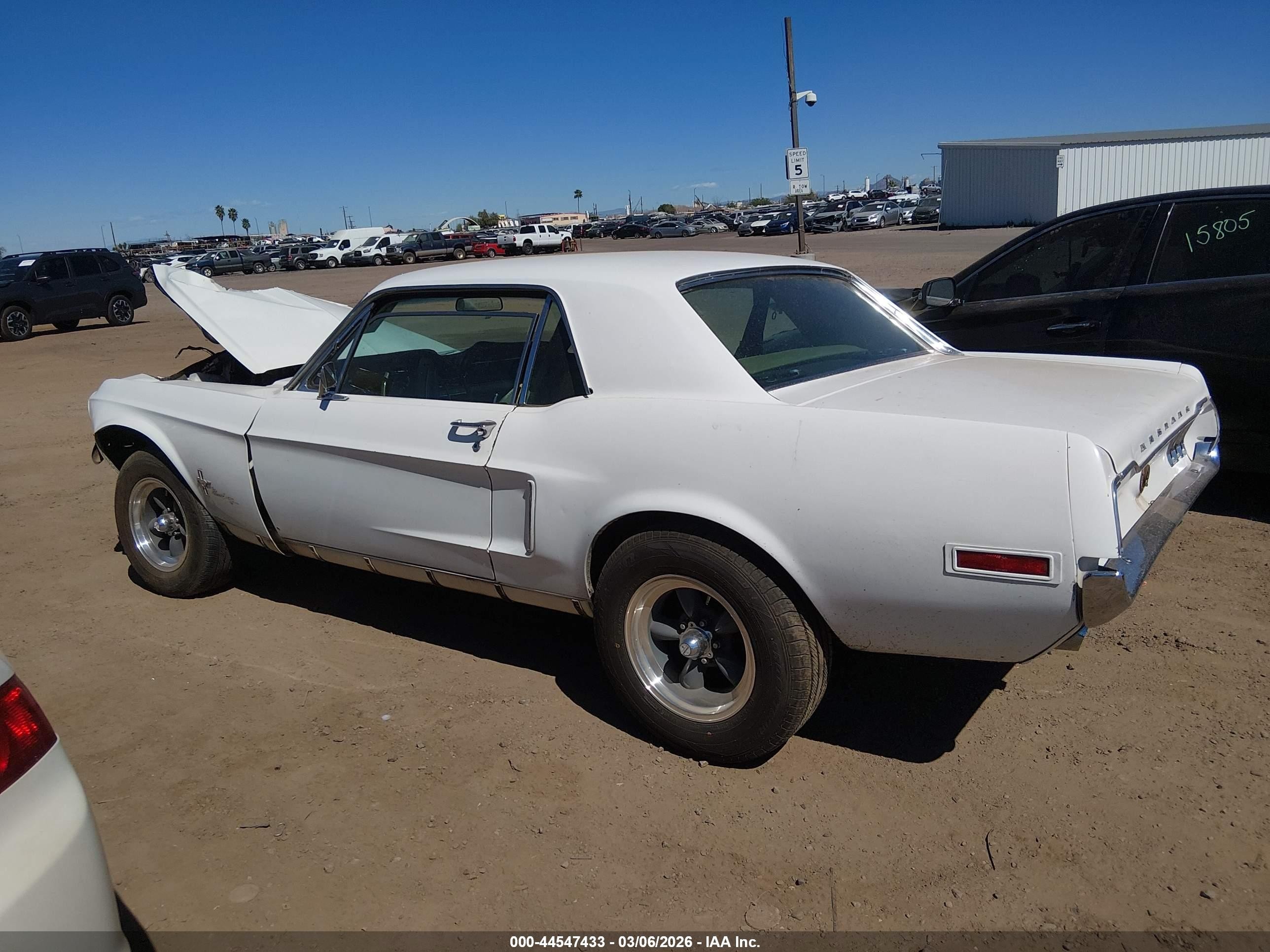 1968 Ford Mustang   Белый vin: 8R01C119376      