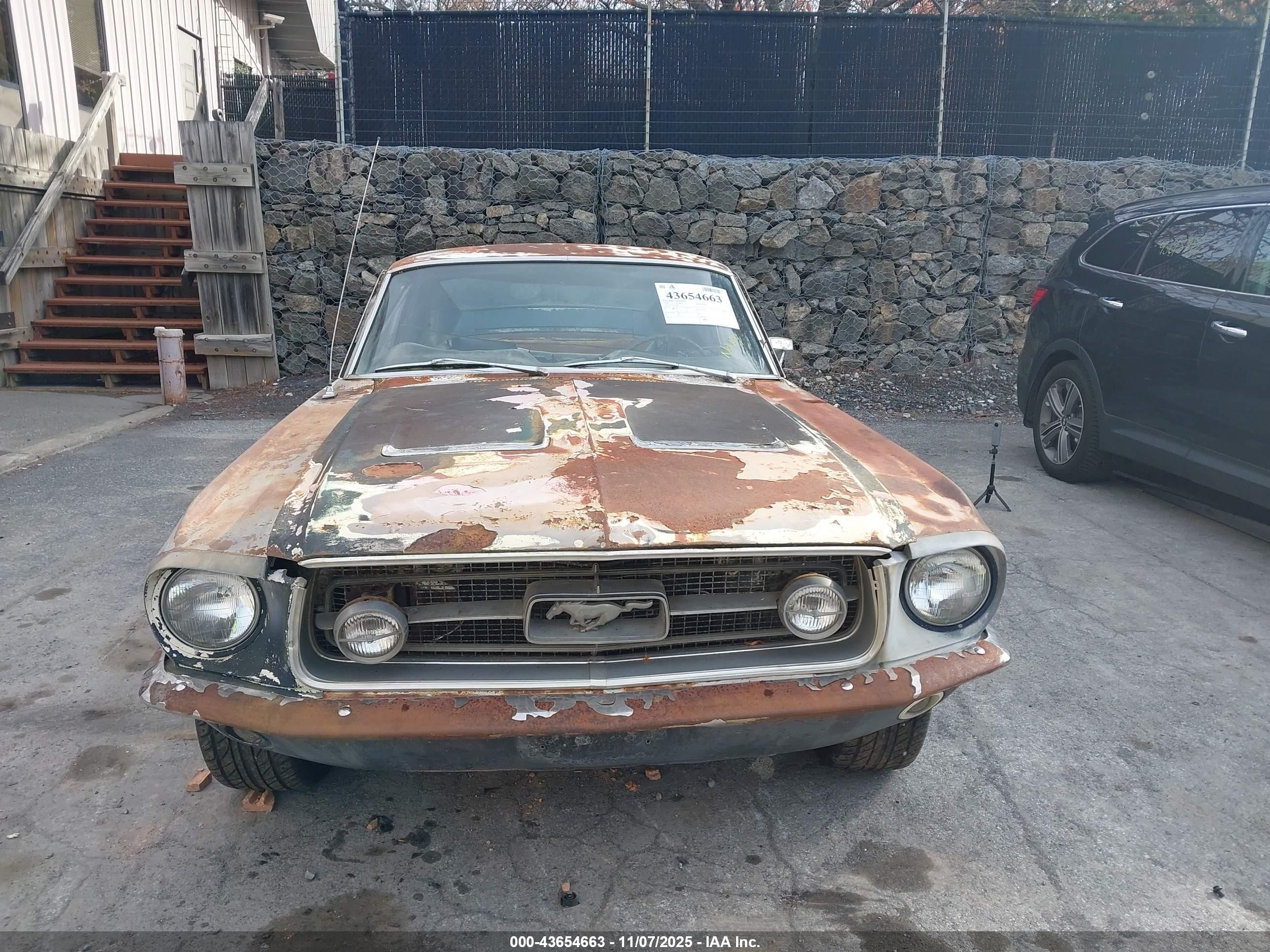 1968 Ford Mustang   Синий vin: 8T02C159198      
