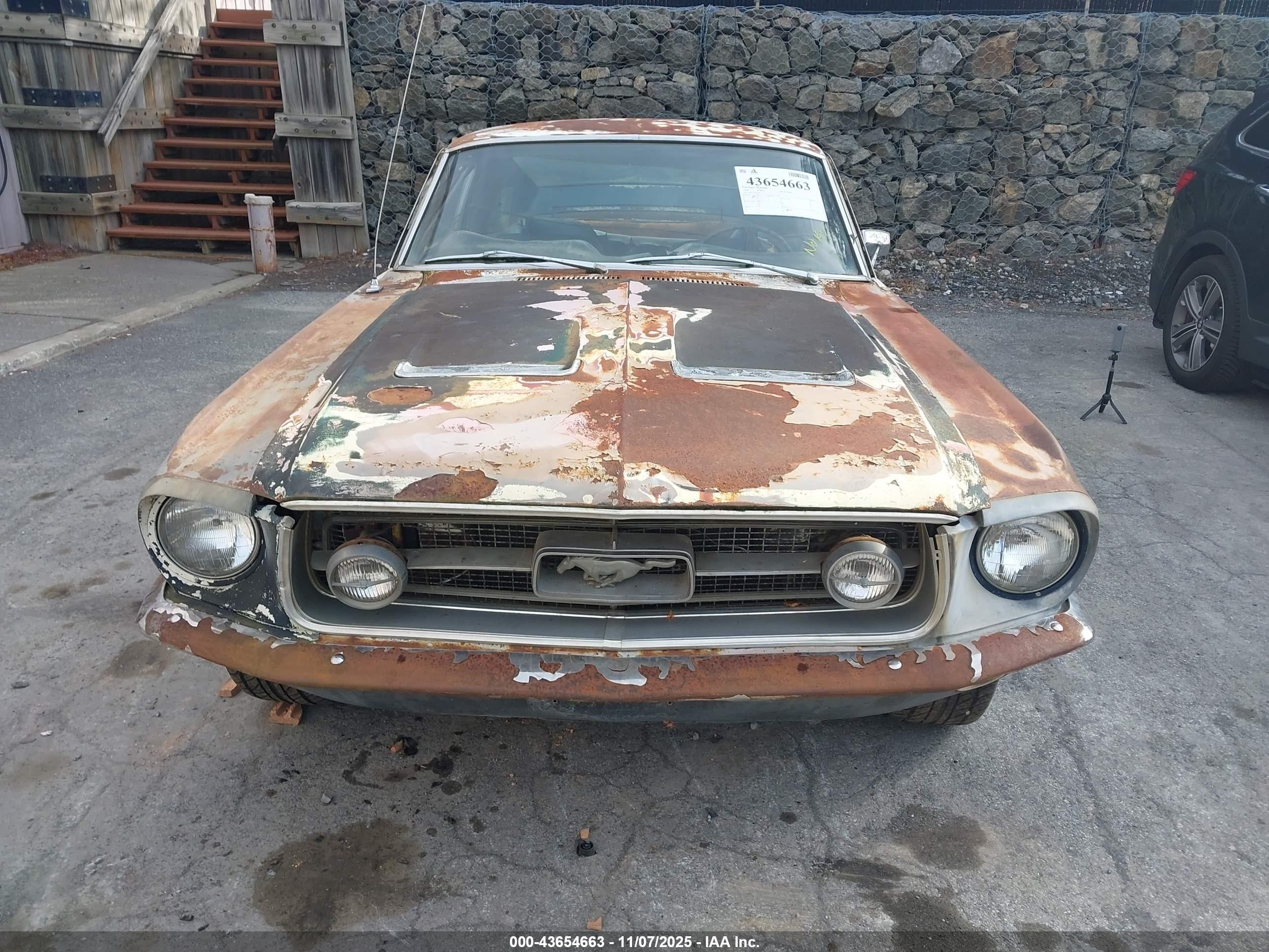 1968 Ford Mustang   Синий vin: 8T02C159198      