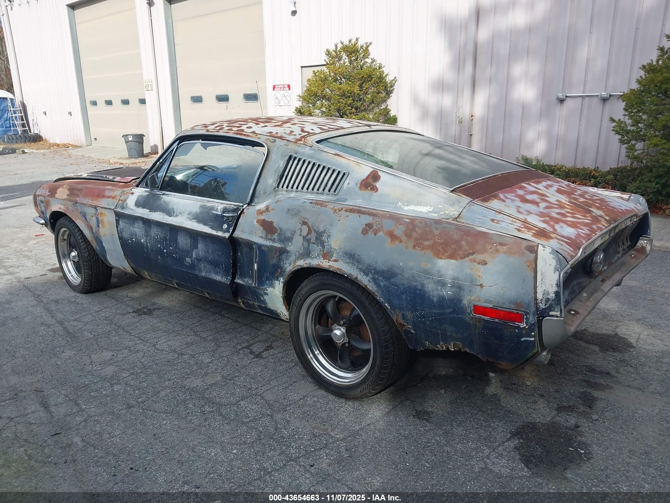 1968 Ford Mustang   Синий vin: 8T02C159198      