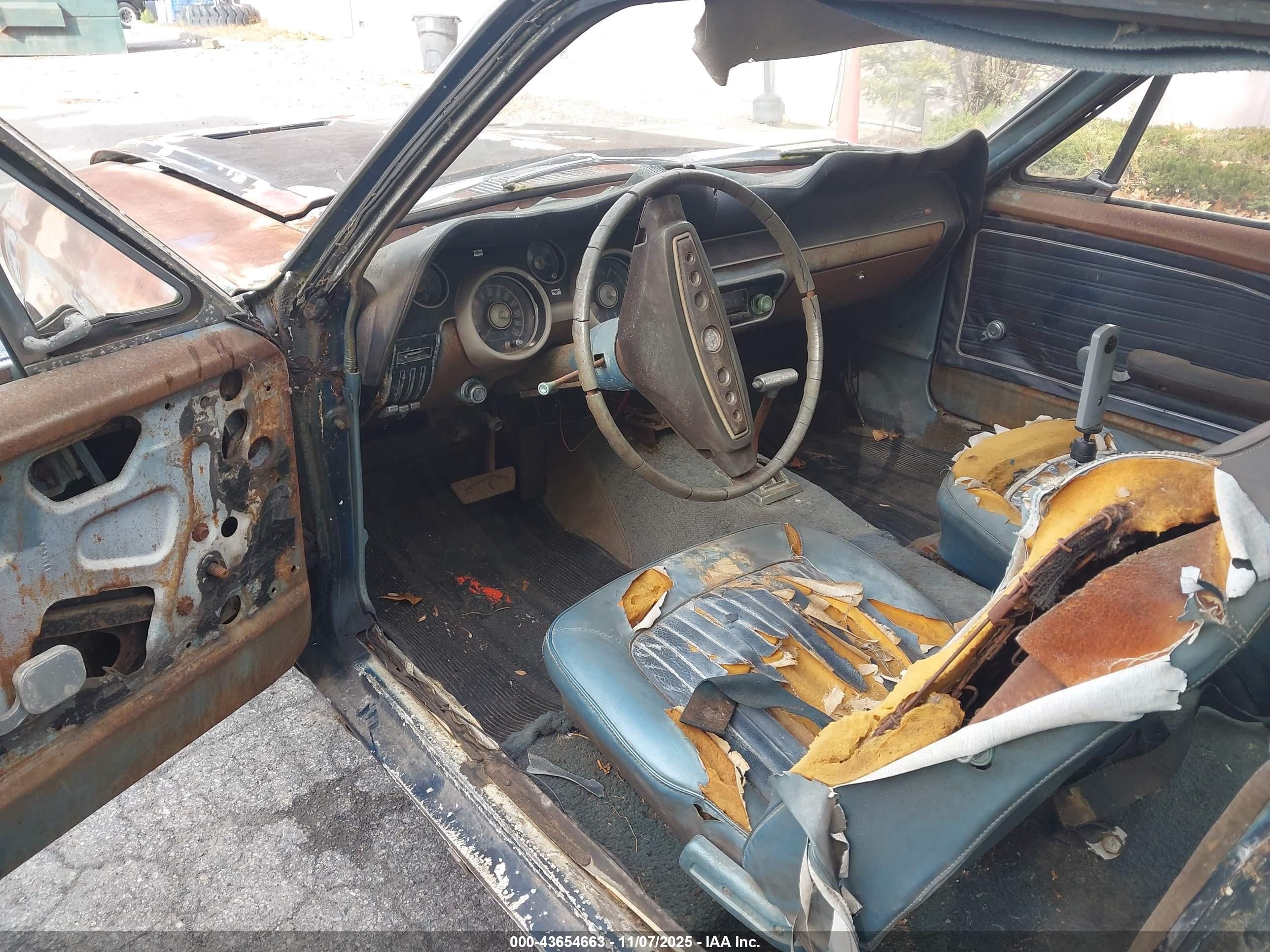 1968 Ford Mustang   Синий vin: 8T02C159198      
