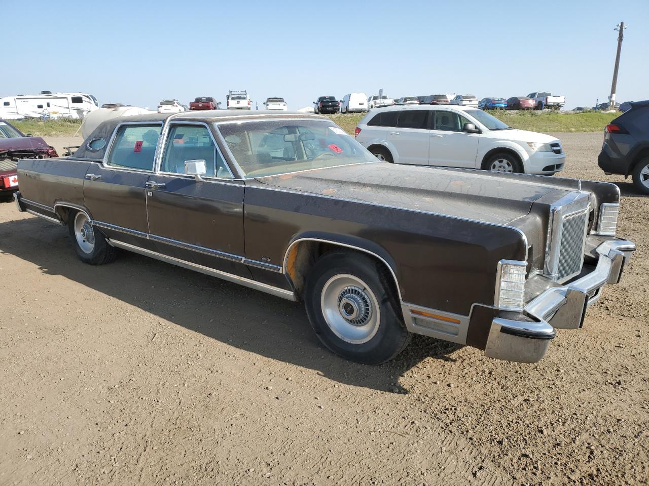 1978 Lincoln Continentl Brown vin: 8Y82A800260