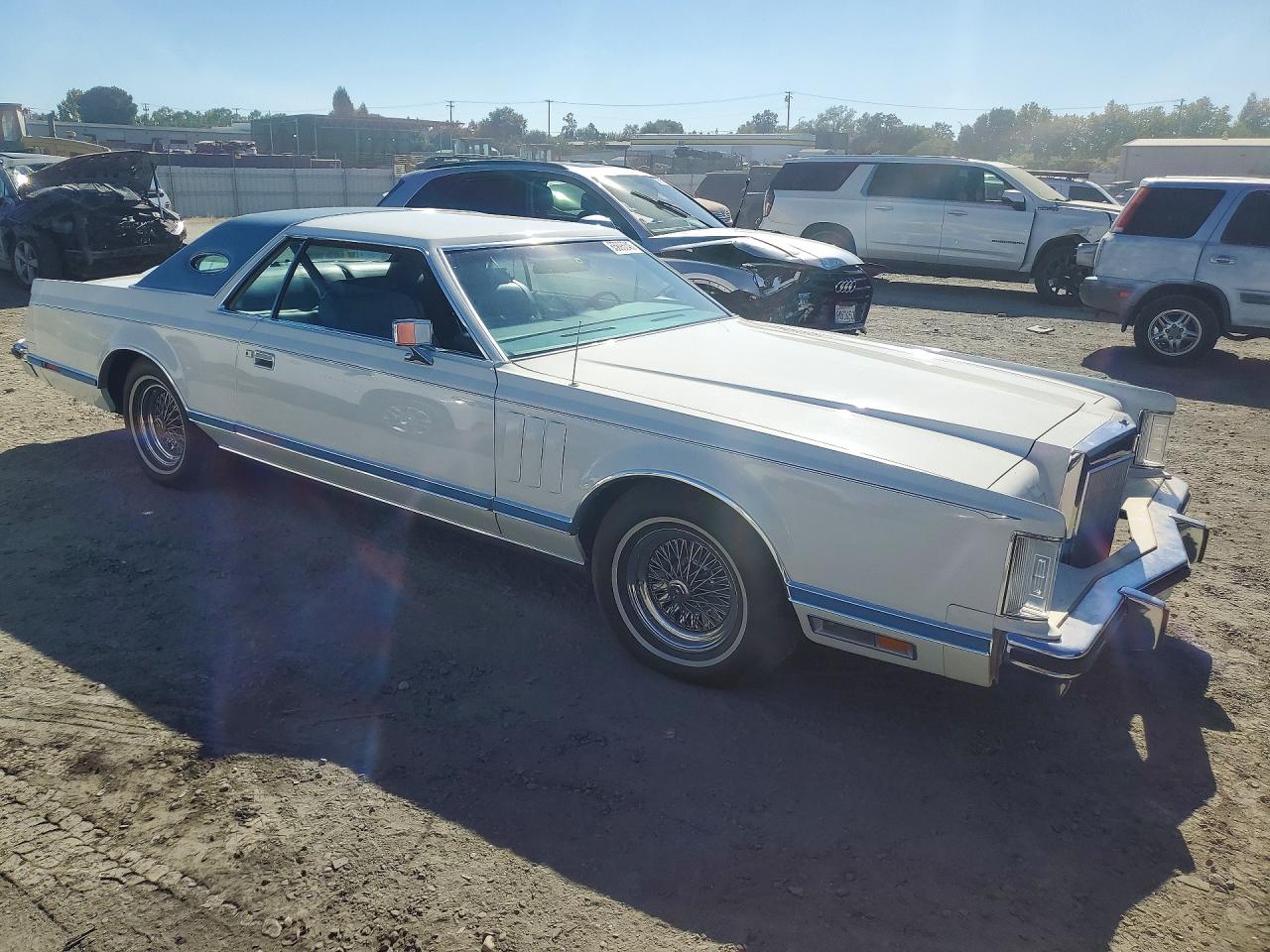 1978 Lincoln Continental Two Tone vin: 8Y89S909460