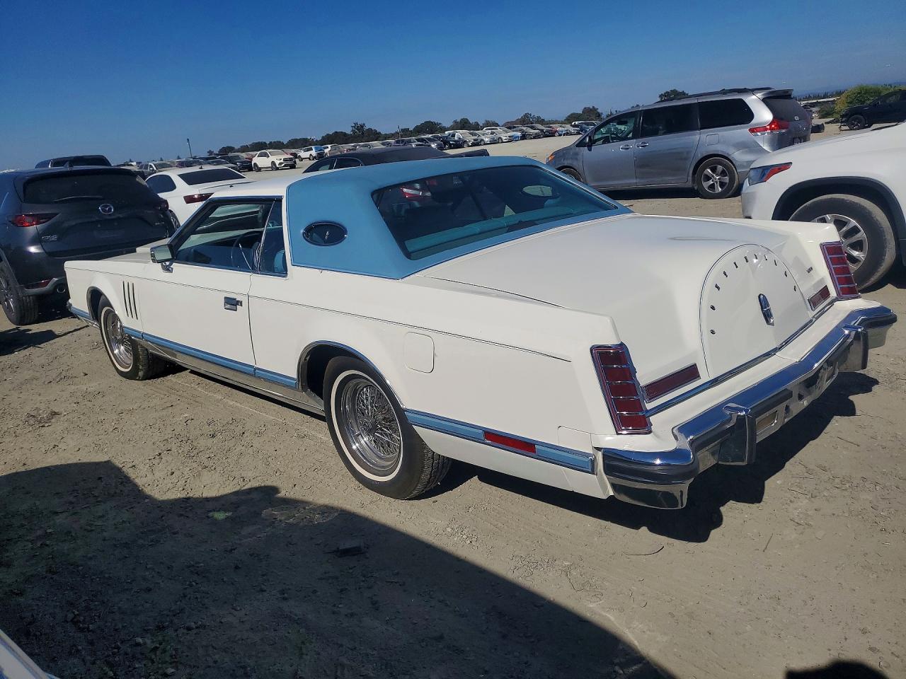 1978 Lincoln Continental Two Tone vin: 8Y89S909460