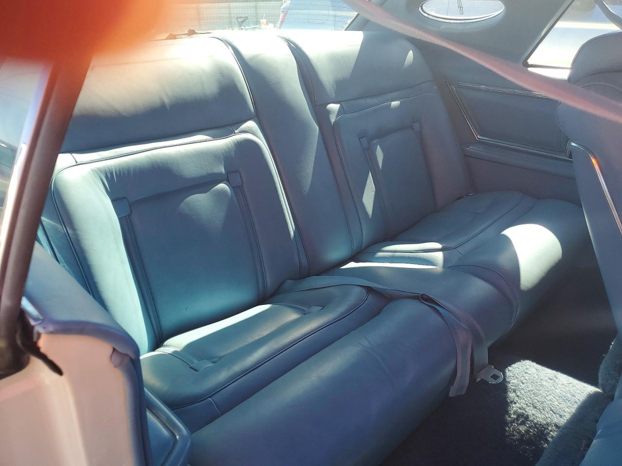 1978 Lincoln Continental Two Tone vin: 8Y89S909460
