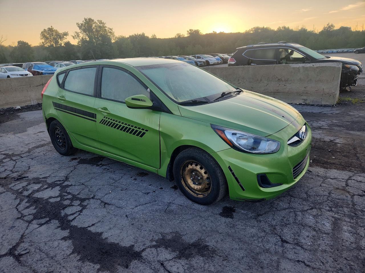 2014 Hyundai Accent Gs Green vin: KMHCT5AE7EU193495