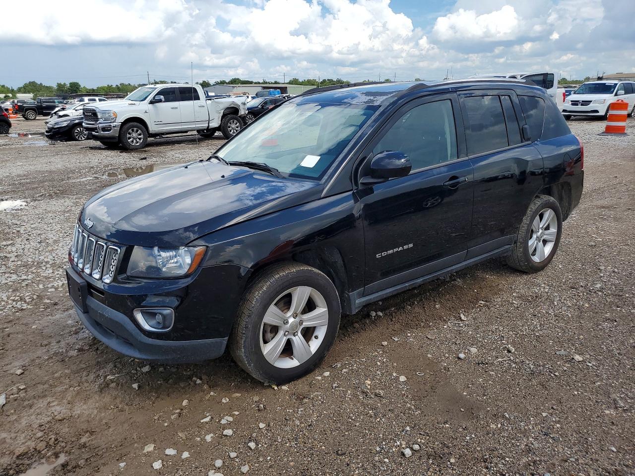 2015 Jeep Compass Latitude Black vin: 1C4NJCEA8FD164846