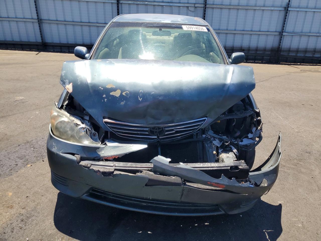 2005 Toyota Camry Le Green vin: 4T1BE32K35U386127