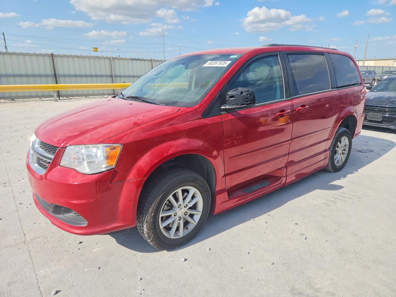 2015 Dodge Grand Caravan Sxt Красный vin: 2C4RDGCG3FR540728