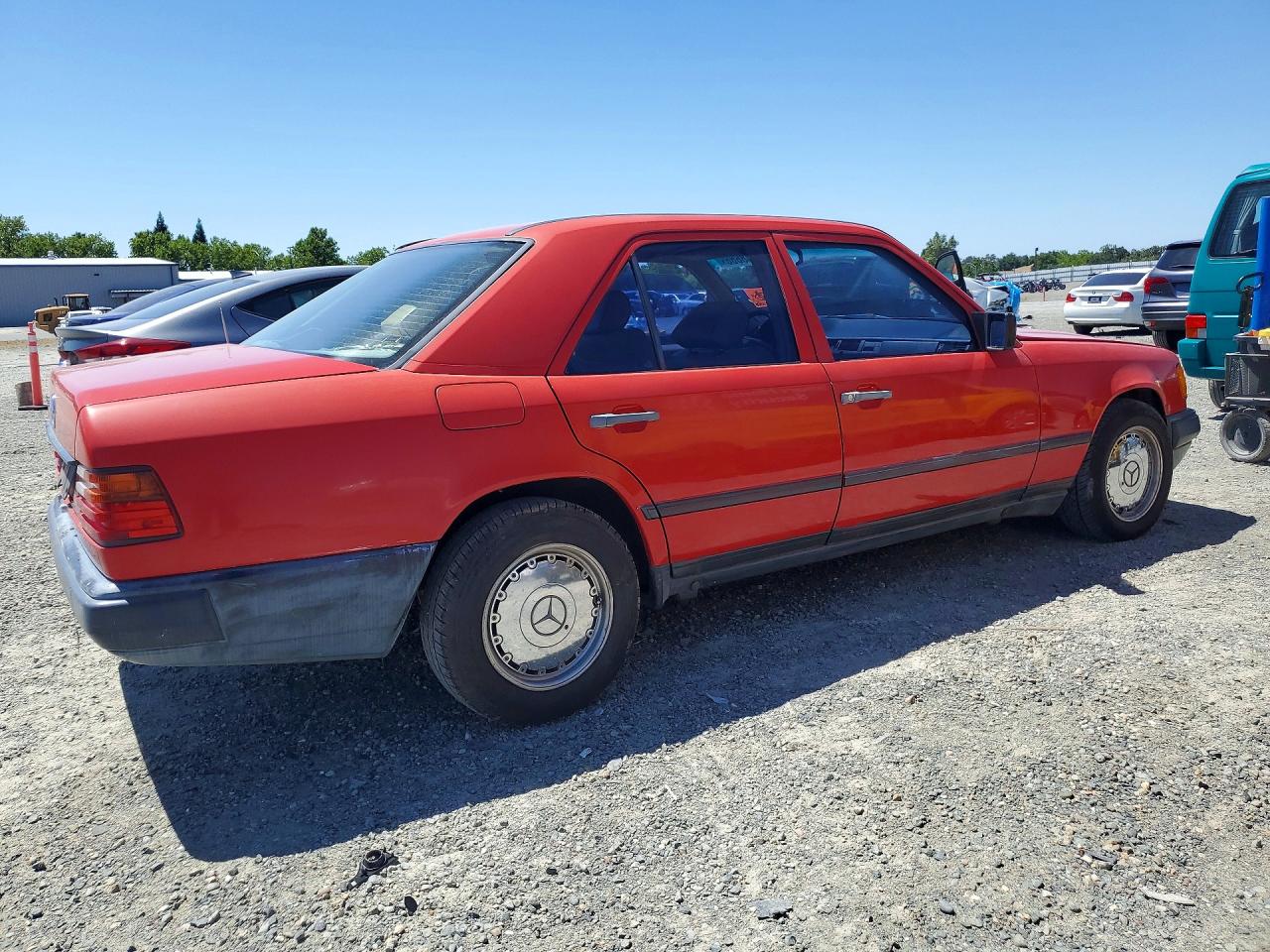 1989 Mercedes-benz 300 E Красный vin: WDBEA30D6KA886795