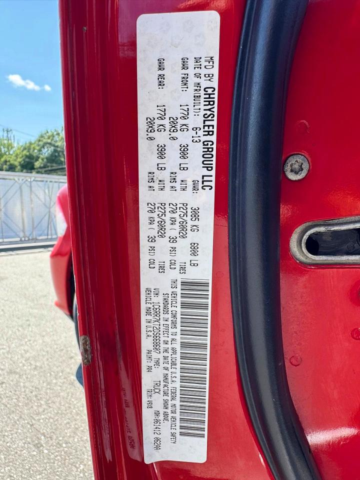 2013 Ram 1500 St Red vin: 1C6RR7KT2DS668607