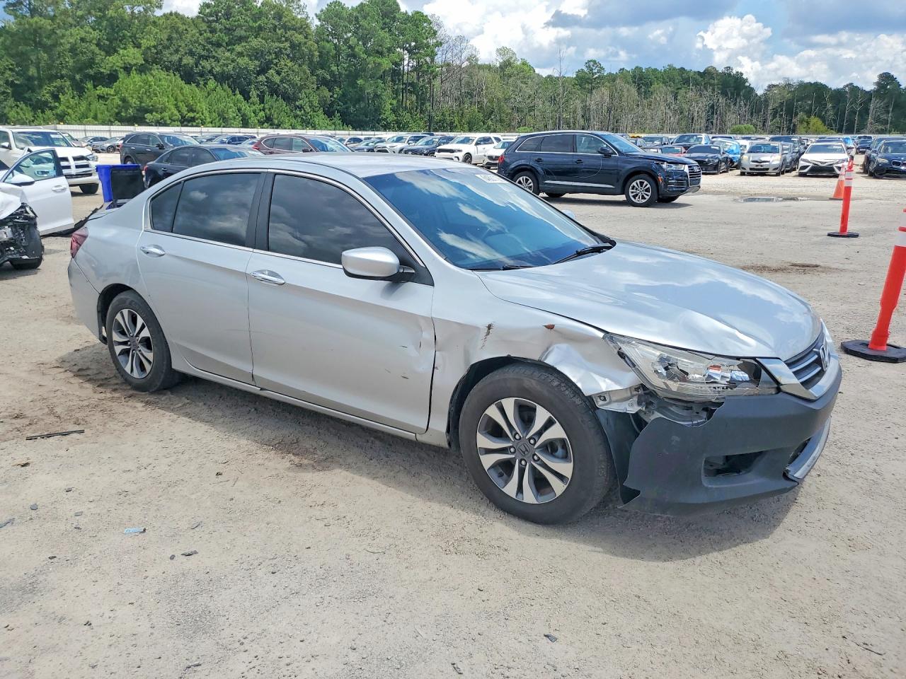 2013 Honda Accord Lx Silver vin: 1HGCR2F38DA096249