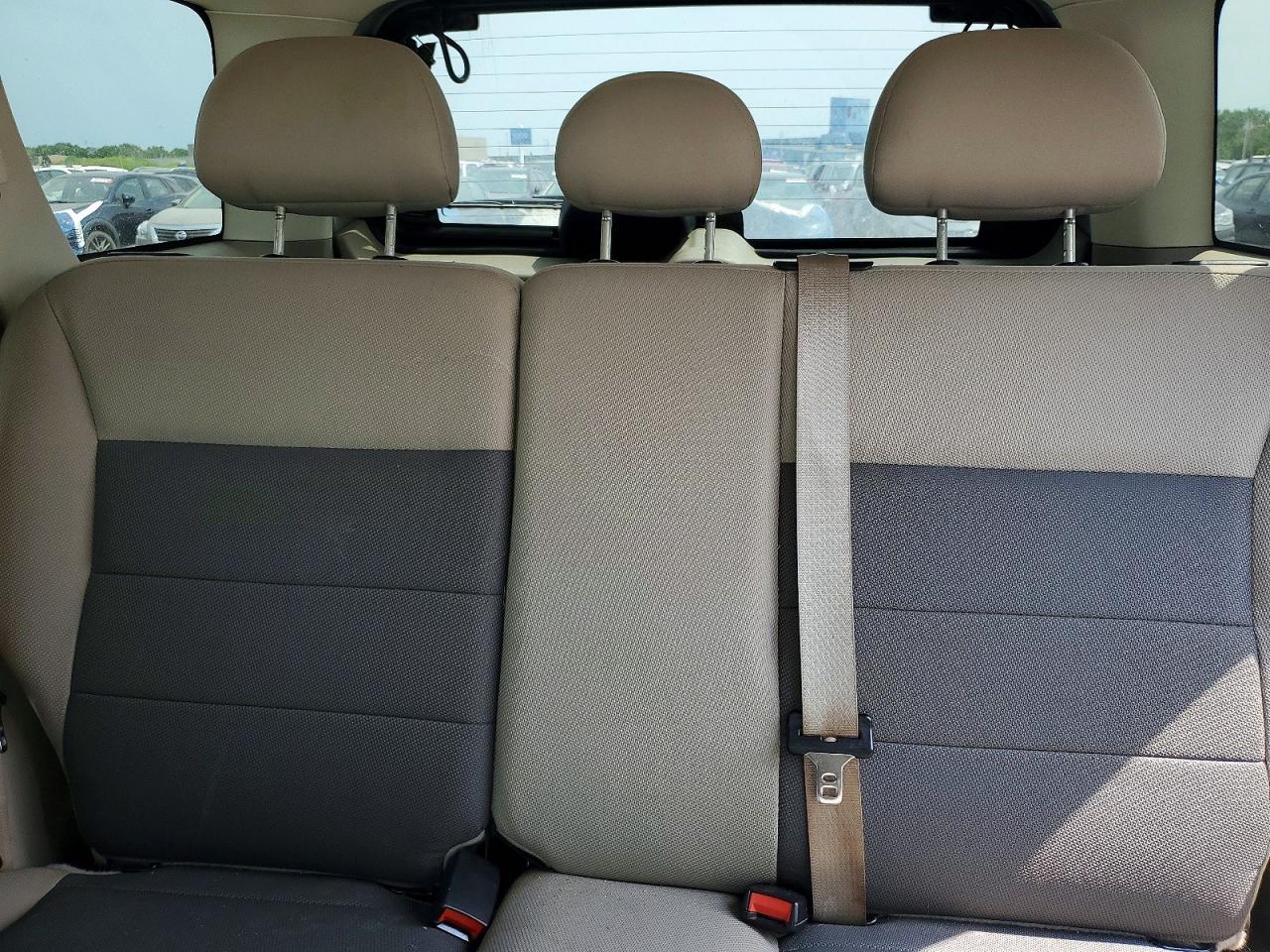 2008 Ford Escape Xlt Silver vin: 1FMCU93138KB29064