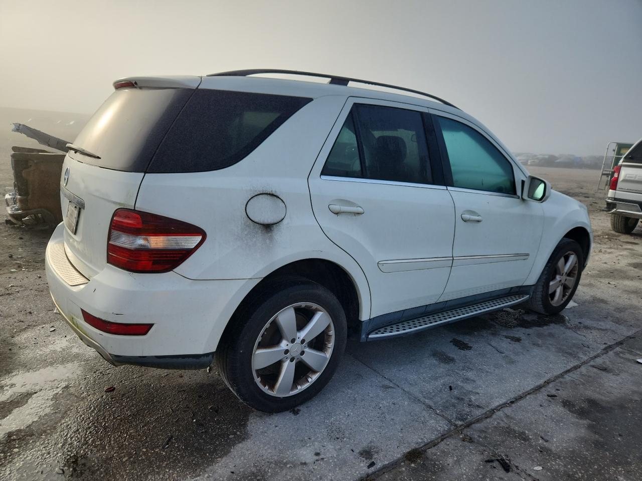 2010 Mercedes-benz Ml 350 White vin: 4JGBB5GB7AA541089