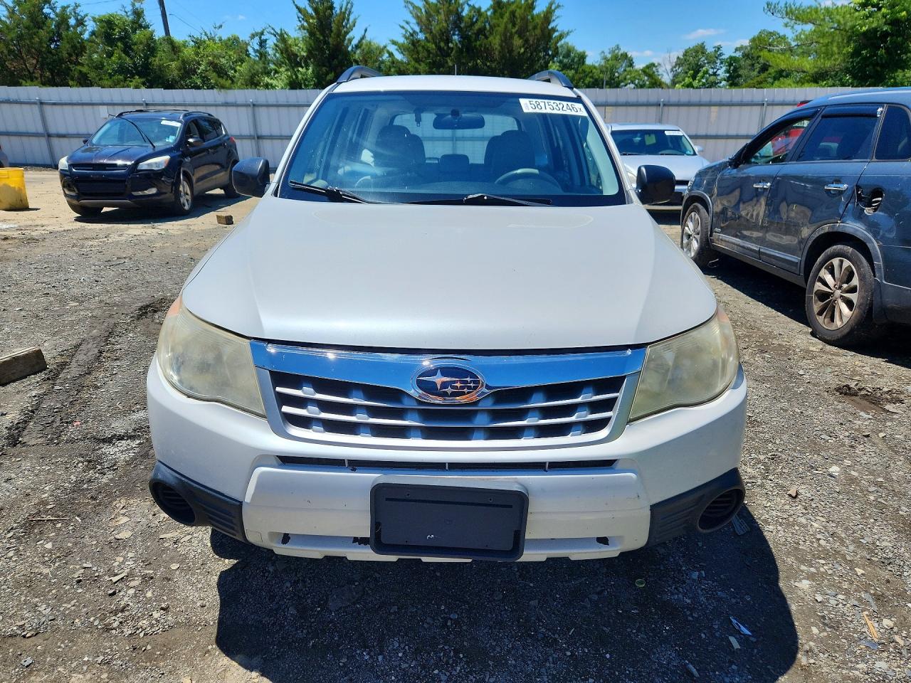 2012 Subaru Forester 2.5x White vin: JF2SHABC0CH439687