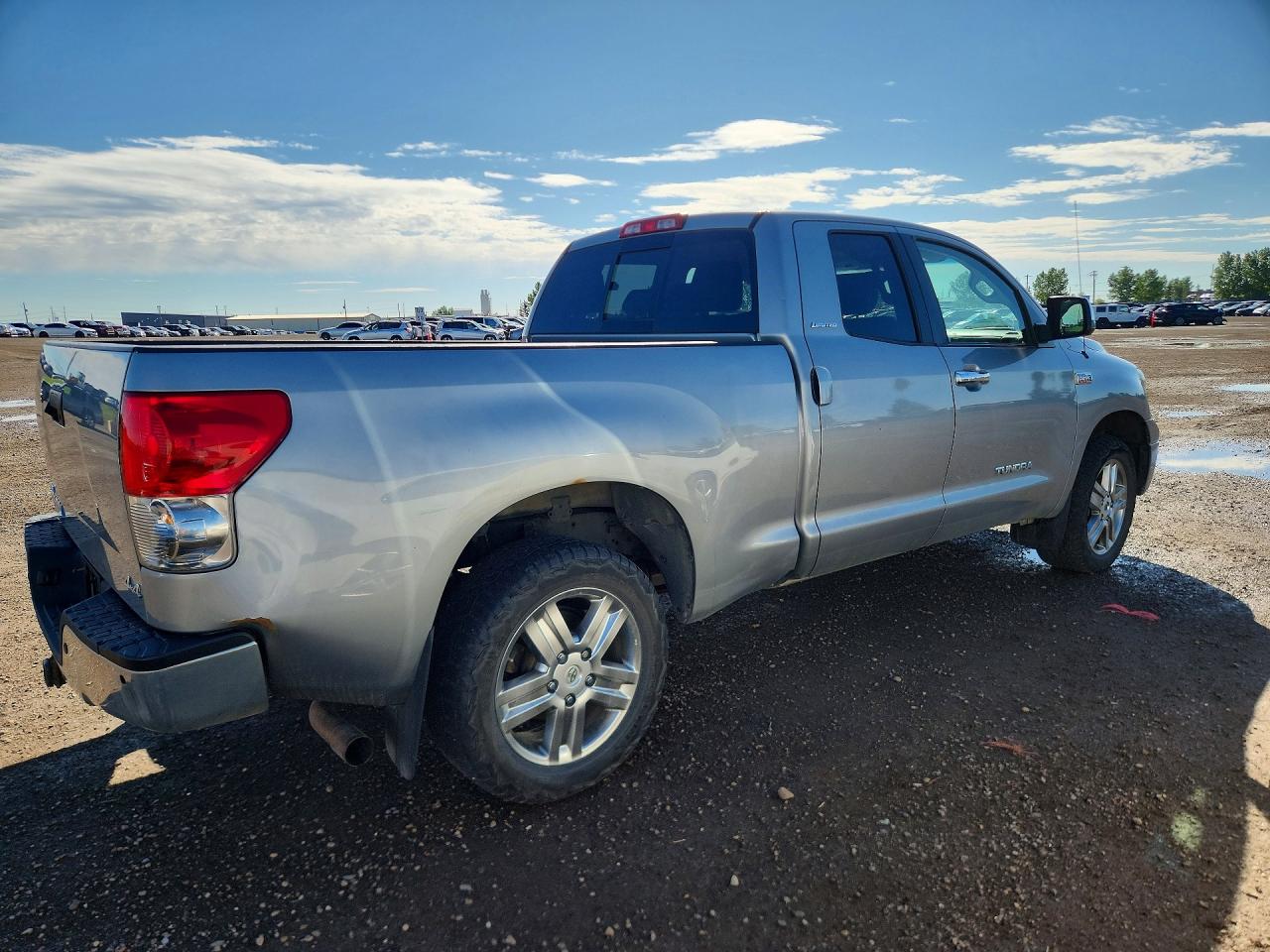 2007 Toyota Tundra Double Cab Limited Silver vin: 5TBBV58137S488848