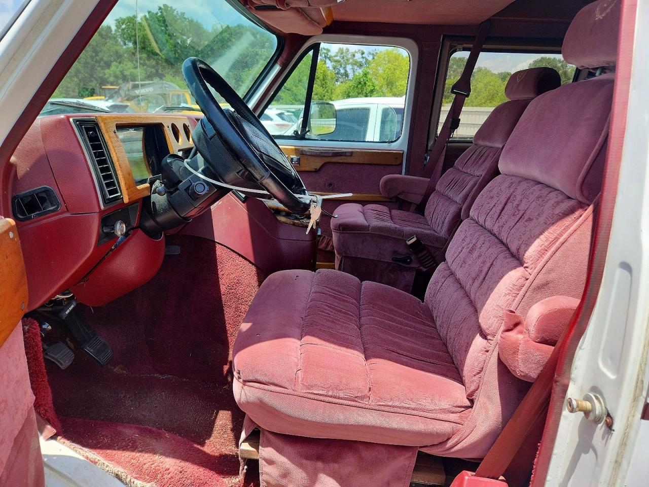 1995 Chevrolet G20 Белый vin: 1GBEG25K4SF114403
