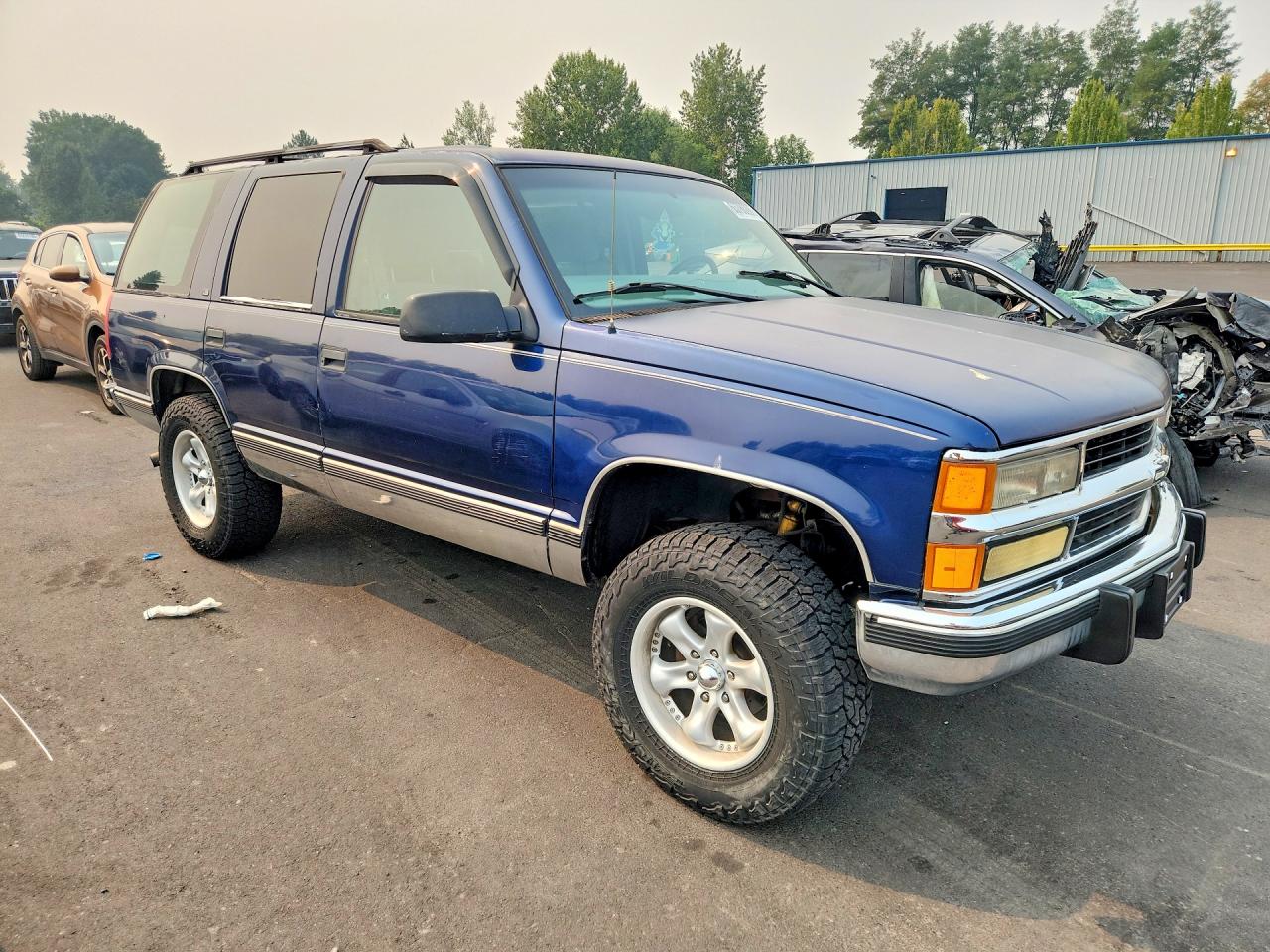 1999 Chevrolet Tahoe K1500 Blue vin: 1GNEK13R4XJ535098