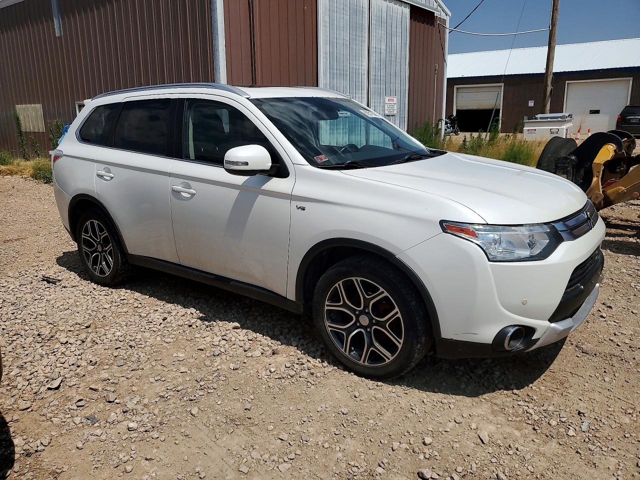 2015 Mitsubishi Outlander Gt White vin: JA4JZ4AX1FZ000780