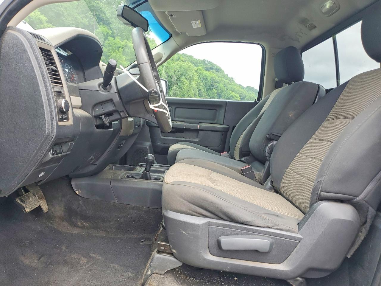 2012 Dodge Ram 2500 St White vin: 3C6LD5AT7CG281177