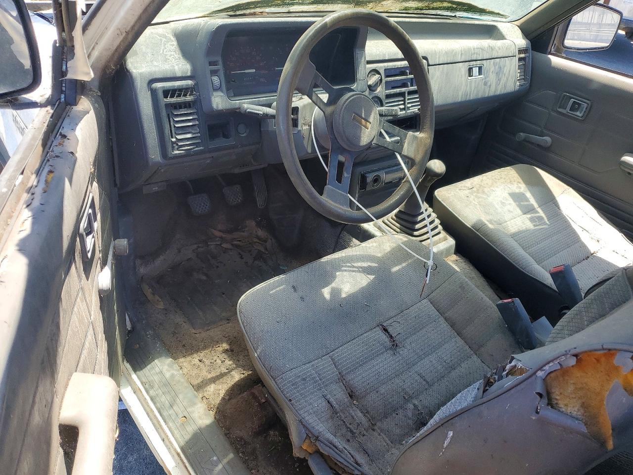 1991 Mazda B2600 Cab Plus White vin: JM2UF3146M0156368